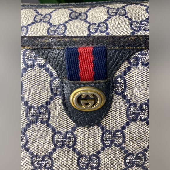 Gucci Vintage Purse - Picture 3 of 17